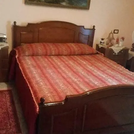 Rruga Shyqiri Lakra Elsi Apartment *